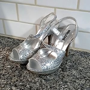 Unlisted Kenneth Cole Silver Glitter 